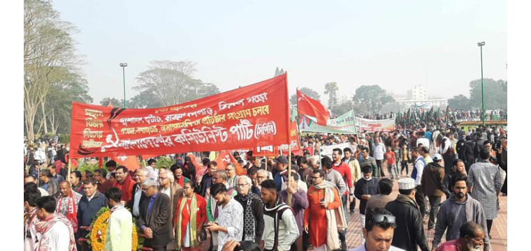 জাতীয় স্মৃতিসৌধে সর্বসাধারণের ঢল