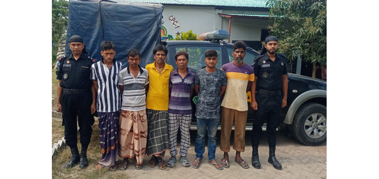 চাঁপাইনবাবগঞ্জে মাদক স্পটে ৬ জন গ্রেফতার