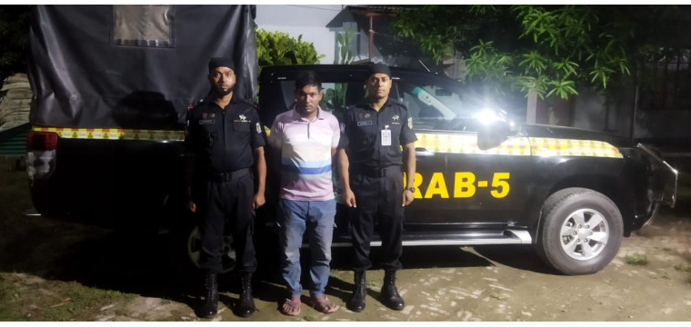 চাঁপাইনবাবগঞ্জে ২ কেজি গাঁজাসহ আটক-১