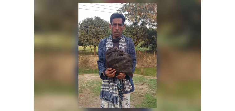 নাচোলে ফেনসিডিলসহ ১ জন গ্রেপ্তার 