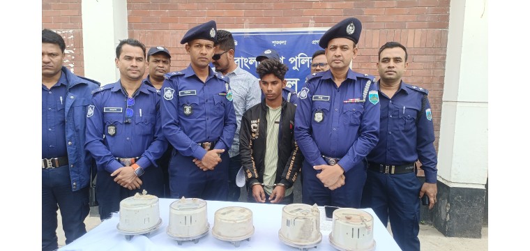 চাঁপাইনবাবগঞ্জে ৫টি চোরাই বৈদ্যুতিক মিটারসহ গ্রেপ্তার-১