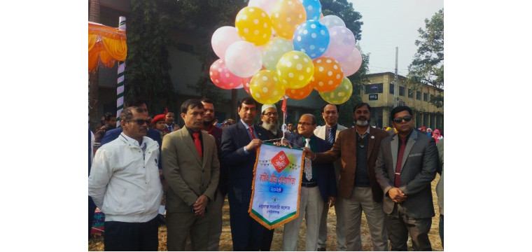 নবাবগঞ্জ সরকারি কলেজে ক্রীড়া প্রতিযোগিতার উদ্বোধন