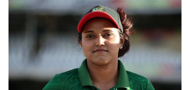 ছিনতাইয়ের কবলে মূল্যবান জিনিস হারালেন জ্যোতি