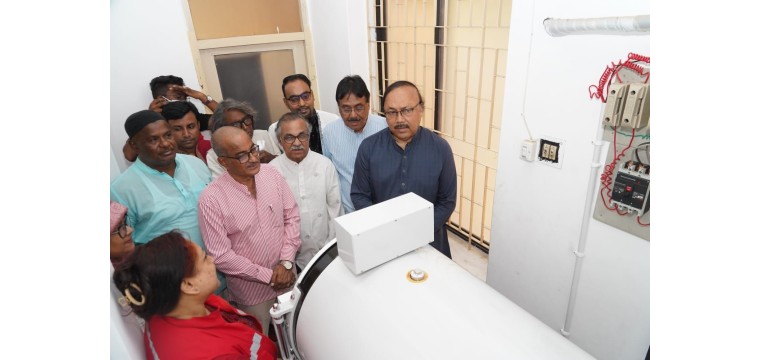 রাজশাহী সিটি হাসপাতালকে অটোক্লেভ মেশিন দিয়েছে রেডক্রিসেন্ট