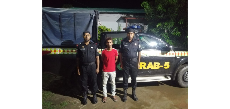 চাঁপাইনবাবগঞ্জে ৩টি ওয়ান শুটারগানসহ গ্রেফতার-১