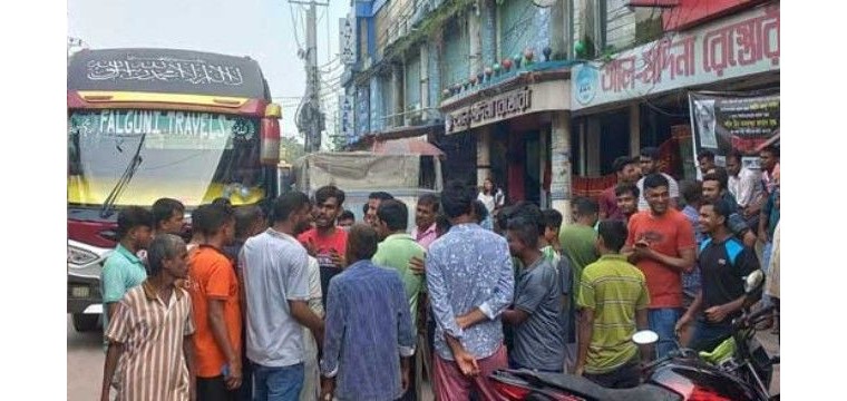 রাজশাহী-চাঁপাইনবাবগঞ্জ রুটে বাস চলাচল বন্ধ