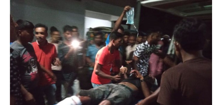চাঁপাইনবাবগঞ্জের শিবগঞ্জে যুবদল-স্বেচ্ছাসেবক দলের ২ নেতাকে কুপিয়ে জখম
