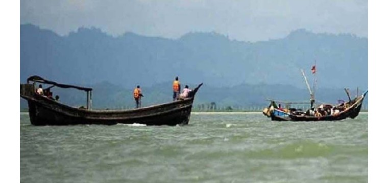 সীমান্তে মাইন বিস্ফোরণে জেলের পা বিচ্ছিন্ন