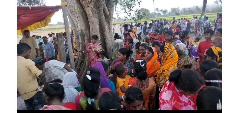 নাচোলে পহেলা বৈশাখ ও সন্যাশি পূজা উপলক্ষে কয়েক ঘন্টার জন্য বসে জমকালো মেলা