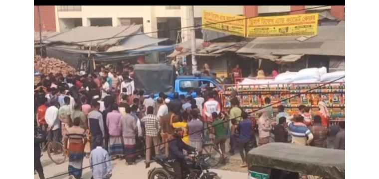 চাঁপাইনবাবগঞ্জে পৃথক  সড়ক দুর্ঘটনায় শিশুসহ নিহত ৪