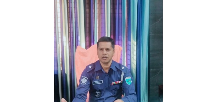নাচোল থানার নবাগত ওসি আছলাম আলীর সঙ্গে সাংবাদিকদের মতবিনিময়