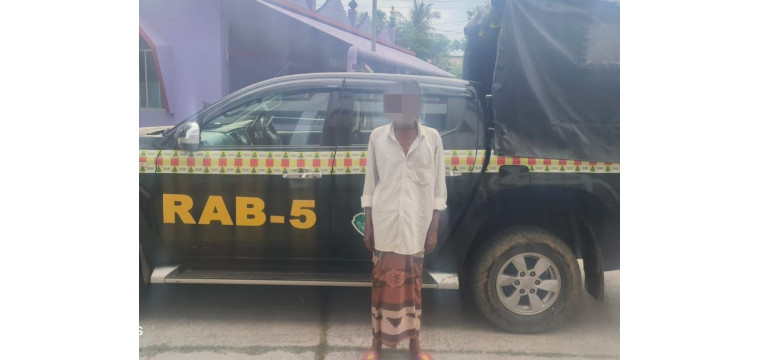 চাঁপাইনবাবগঞ্জে ০৩ বছরের সাজাপ্রাপ্ত পালাতক আসামী গ্রেফতার
