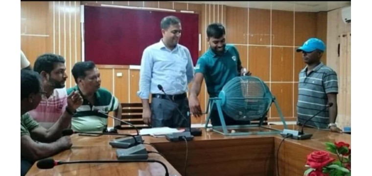 গোমস্তাপুরে লটারির মাধ্যমে স্বচ্ছ নিয়োগ প্রক্রিয়া সম্পন্ন, নারীর কর্মসংস্থানে নতুন দিগন্ত