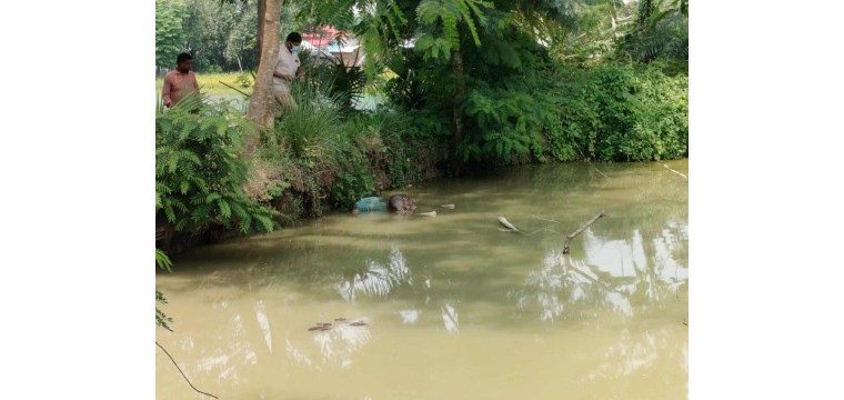 গোমস্তাপুরে নিখোঁজের তিনদিন পর ভাসমান অবস্থায় এক ব্যক্তির লাশ উদ্ধার 