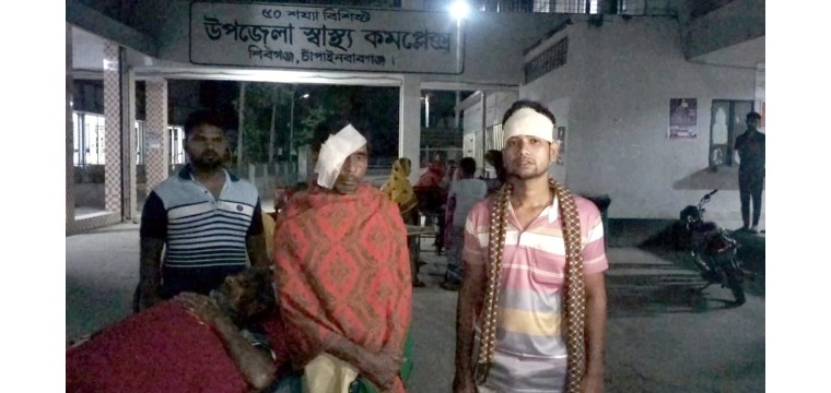 শিবগঞ্জে তুচ্ছ ঘটনায় দু’গ্রুপের সংঘর্ষে আহত ৮