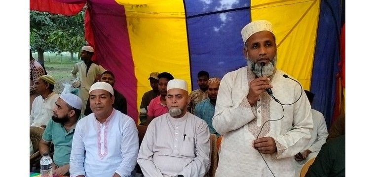 গোমস্তাপুরের কাজিগ্রাম কলকলিয়া মারকাজুল কুরআন হাফিজিয়া মাদ্রাসা ও এতিমখানার ইফতার মাহফিল