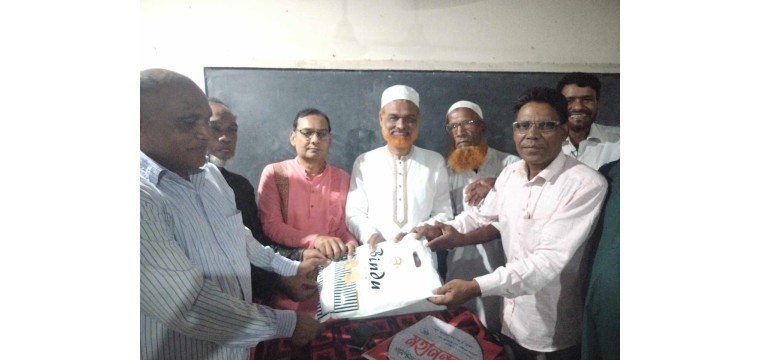 গোমস্তাপুরে জেলা কৃষক দলের আহ্বায়কের হজ্জ যাত্রায় উপজেলা কৃষক দলের বিদায় সংবর্ধনা ও দোয়া মাহফিল অনুষ্ঠিত