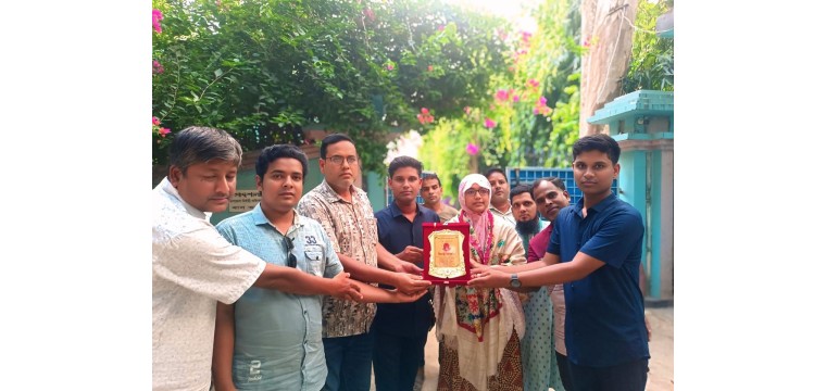 গোমস্তাপুরে ইউএনওকে বিভিন্ন সংগঠনের বিদায় সংবর্ধনা 