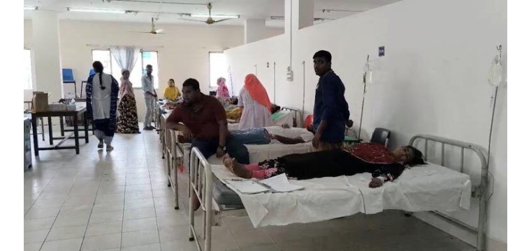 অসুস্থ হয়ে হাসপাতালে একই কারখানার ৮০ শ্রমিক
