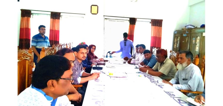 নাচোল পাইলট উচ্চ বিদ্যালয়ে চলছে শিক্ষকদের কর্মবিরতি