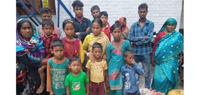 গোমস্তাপুর  সীমান্তে ১৭ জনকে পুশইন করেছে বিএসএফ