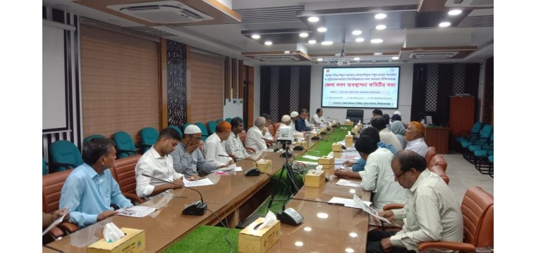 চাঁপাইনবাবগঞ্জে লবণ ও চামড়া ব্যবসায়িদের সাথে ডিসি’র মতবিনিময়