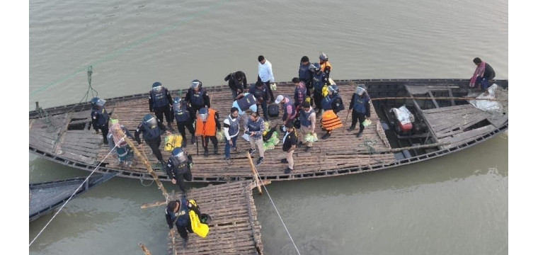 পদ্মা চরে যৌথ অভিযান 'অপারেশন ফাস্ট লাইট' এ কাঁকন বাহিনীর ২১ সদস্য গ্রেফতার 