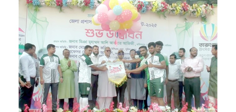চাঁপাইনবাবগঞ্জ জেলা প্রশাসক গোল্ডকাপ ফুটবল টুর্নামেন্টে ২ গোলে জয় শিবগঞ্জের
