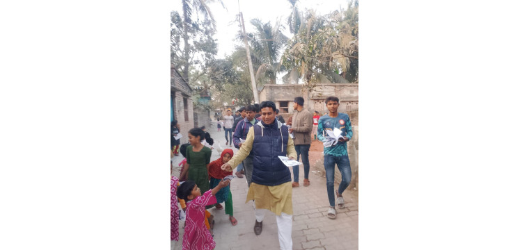 চাঁপাইনবাবগঞ্জ-৩ আসনে পৌরসভার ৩ নং ওর্য়াডে জেএসডির প্রার্থী সুমনের তারা প্রতীকের গণসংযোগ